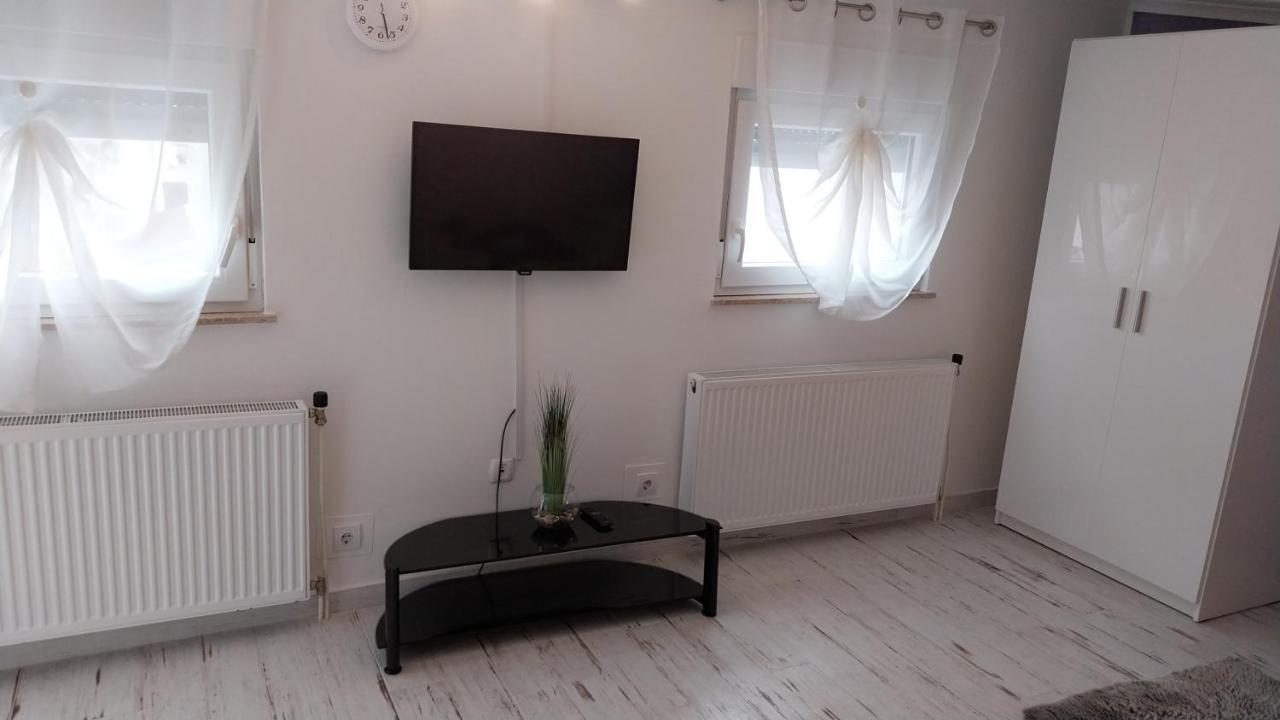 Jan 4 Appartement Pula Buitenkant foto